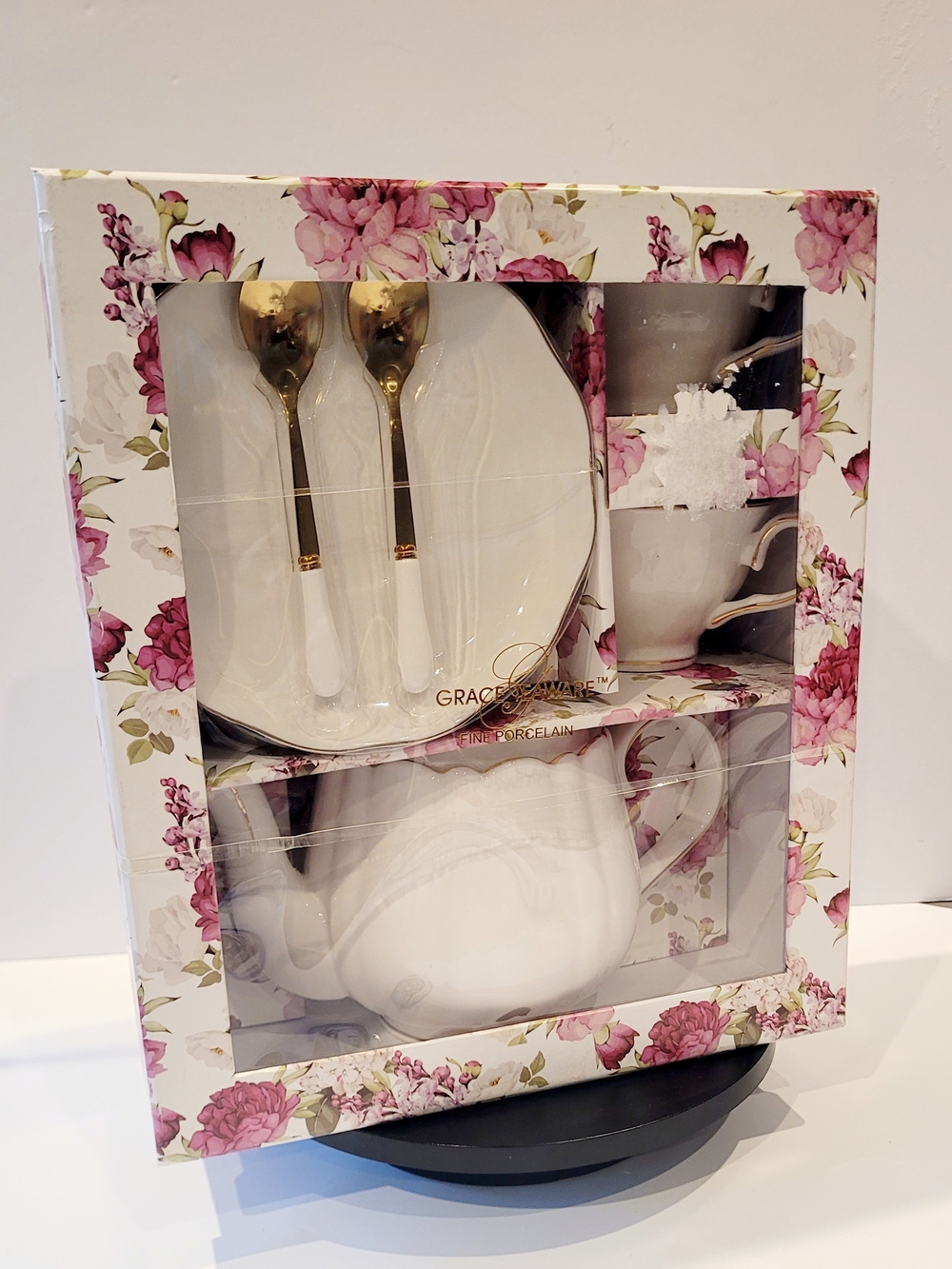 Grace Teaware  Fine Porcelain Tea Set with Gold Accent